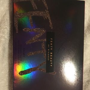 Fenty Beauty Galaxy eyeshadow palette
